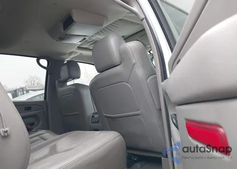 2005 Chevrolet Avalanche 2500 Lt from USA, damaged, VIN 3GNGK22G65G225614